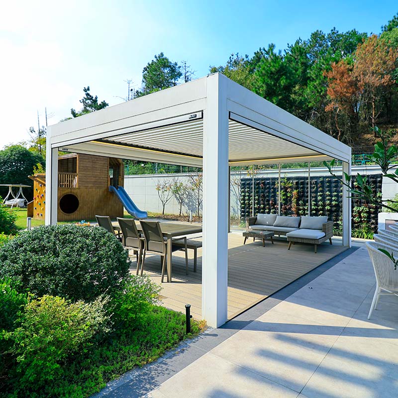 wind resistant manual aluminum pergola